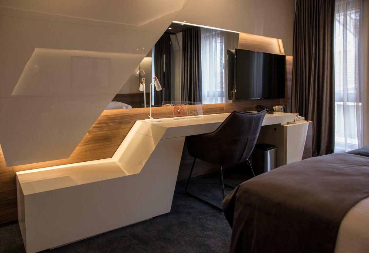 Ni Boutique 25H By Eva Stay 018 מראה חיצוני תמונה